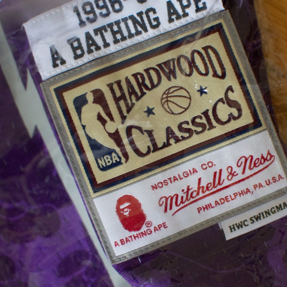 Bape x Mitchell and Ness Toronto Raptors Jersey - Picture 2 of 5